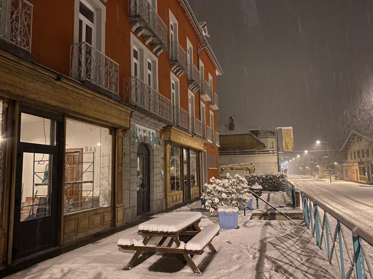 Hotel Oberland Le Bourg-dʼOisans エクステリア 写真
