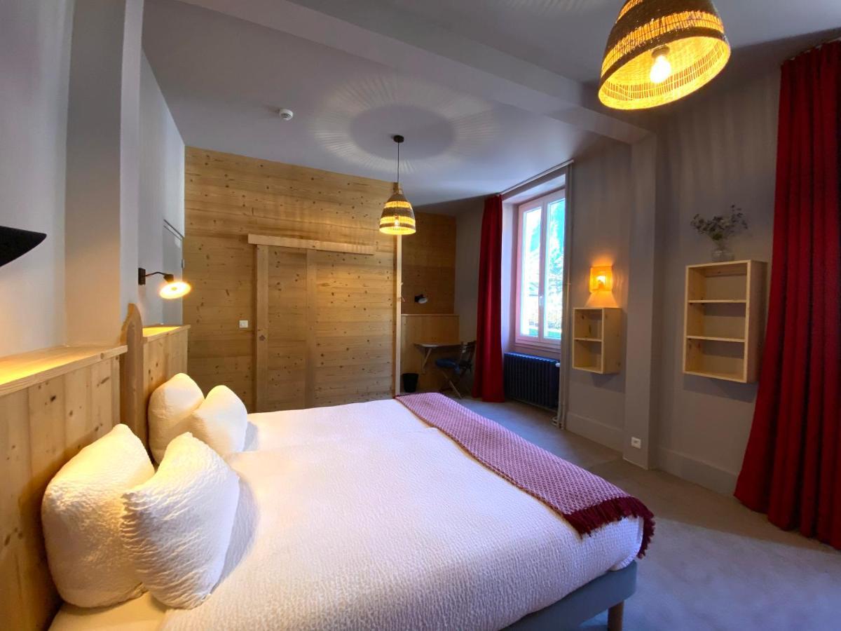 Hotel Oberland Le Bourg-dʼOisans エクステリア 写真