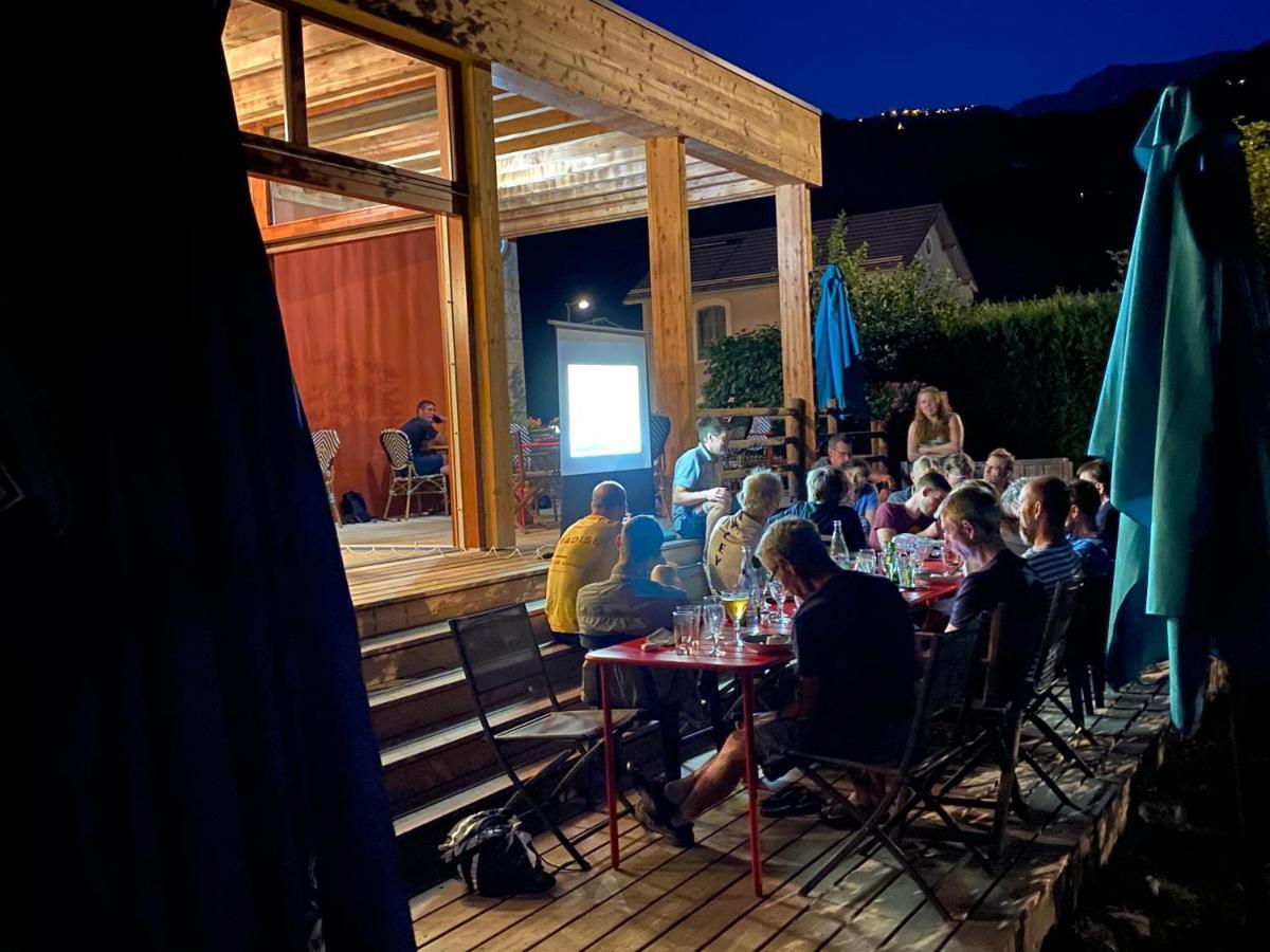 Hotel Oberland Le Bourg-dʼOisans エクステリア 写真
